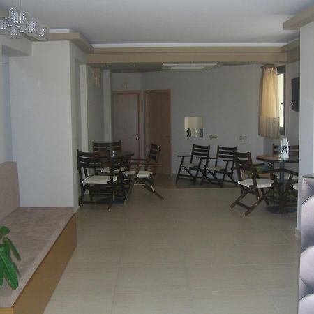 Paralía Niriides Studios And Apartments מראה חיצוני תמונה